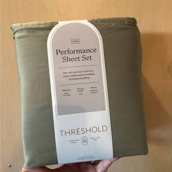 King Solid Performance 400 Thread Count
Sheet Set Green - Threshold - Picture 5 of 5